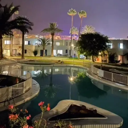 Playa Centro 2 招待所 3*